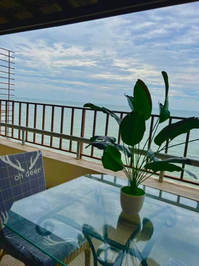 Pd Seaview Vip Staycation W Wifi Kampong Bagan Pinang Zewnętrze zdjęcie